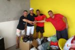 Durante partida entre amigos, “Futebol Solidário” arrecada agasalhos e alimentos em Penedo