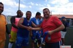 Durante partida entre amigos, “Futebol Solidário” arrecada agasalhos e alimentos em Penedo