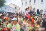 Milhares de foliões saem às ruas de Penedo para acompanhar o desfile do Ovo da Madrugada