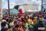 Milhares de foliões saem às ruas de Penedo para acompanhar o desfile do Ovo da Madrugada