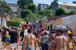 Com muito frevo e banho de carro-pipa, "Pinheiro Folia" agita o domingo em Penedo