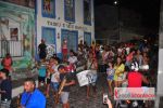 Desfile do maior boneco carnavalesco do Brasil reúne amantes do frevo em Penedo