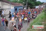 Bloco da “Molecada do BV” arrasta multidão pelas ruas do Barro Vermelho em Penedo