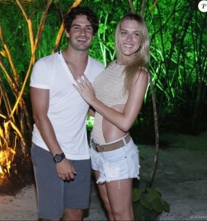 Fiorella Mattheis e Alexandre Pato param de se seguir na web após separação