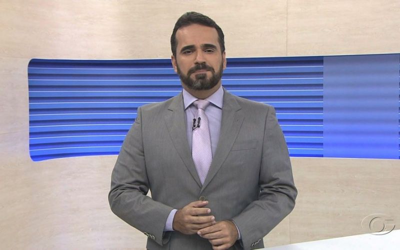 Filipe Toledo apresenta o Jornal Nacional em 16 de novembro