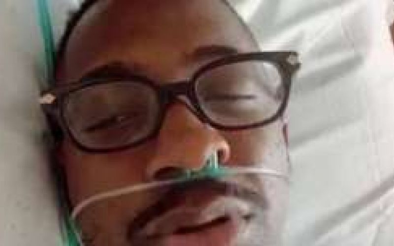 Infectado pelo novo coronavírus, Mumuzinho faz live em hospital: “Estou me recuperando”