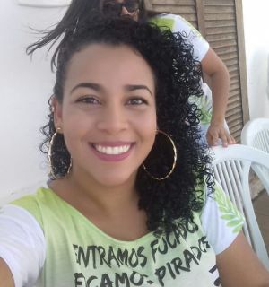 Juliana Moraes comemora idade nova nesta quarta-feira, 8
