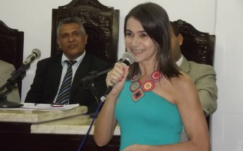 Primeira-dama, Elenice Saldanha, festeja nova idade