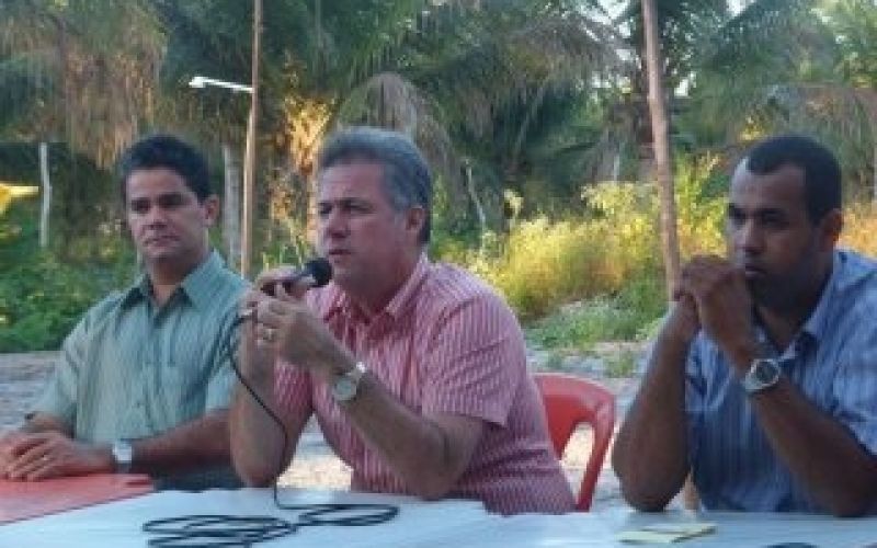 Deputado Joaquim Beltrão visita povoados de Penedo