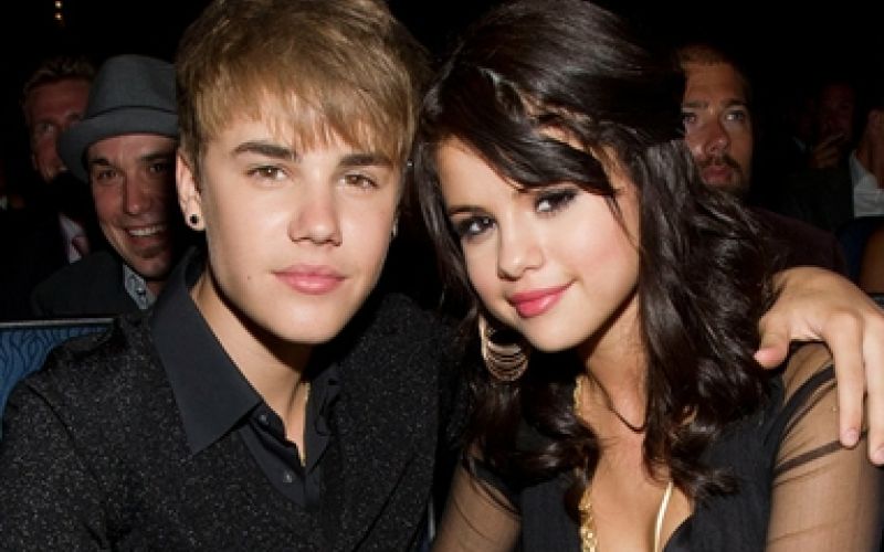 Justin Bieber e Selena Gomez podem ser os novos jurados do American Idol
