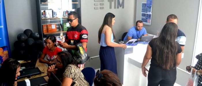 Com planos acessíveis e smartphones com preços incríveis, franquia da Tim é inaugurada em Penedo