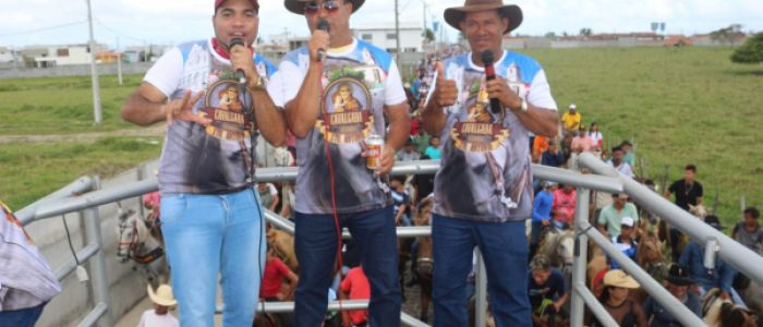 Cavalgada de Santo Antônio celebra 10 anos com grande festa pelas ruas de Penedo