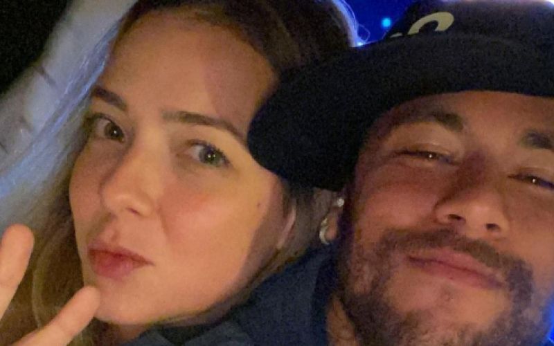 Neymar Jr. homenageia a mãe de seu filho, Carol Dantas: ''Minha companheira, amiga de fofoca''