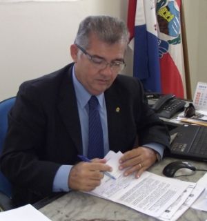 Delegado Rubem Natário se destaca no comando da delegacia de Penedo